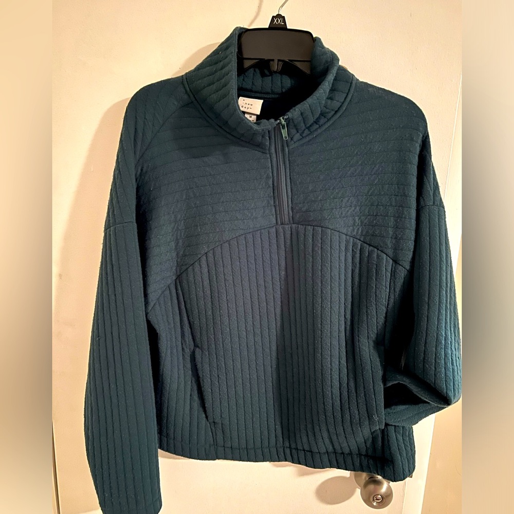 Cute green pullover